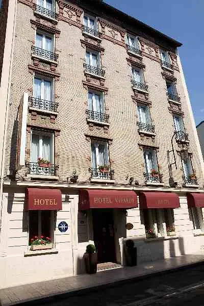 Hotel Vivaldi Puteaux 3*,